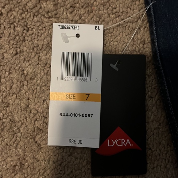 womens short jean skirt - Picture 2 of 2